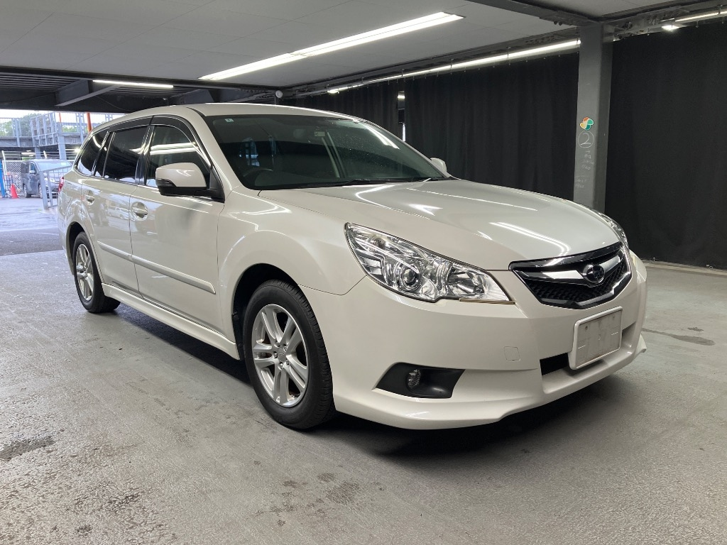 SUBARU LEGACY — фото