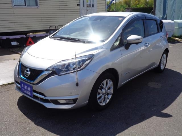 NISSAN NOTE — фото