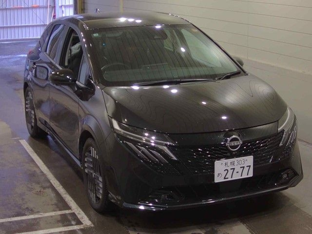 NISSAN AURA — фото