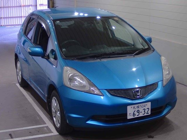 HONDA FIT — фото
