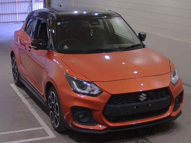 SUZUKI SWIFT — фото