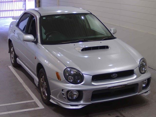 SUBARU IMPREZA — фото