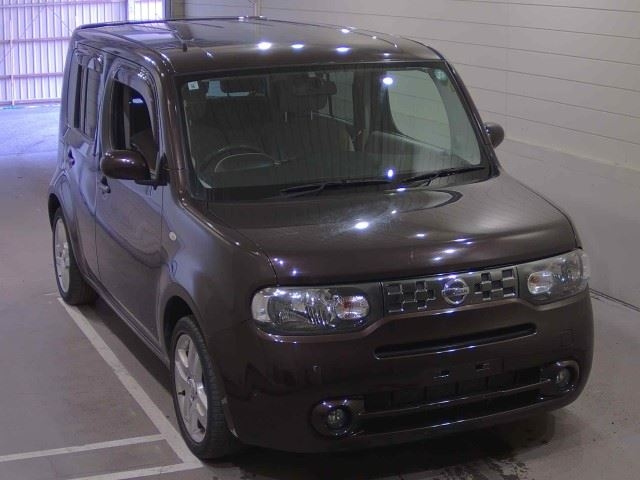 NISSAN CUBE — фото