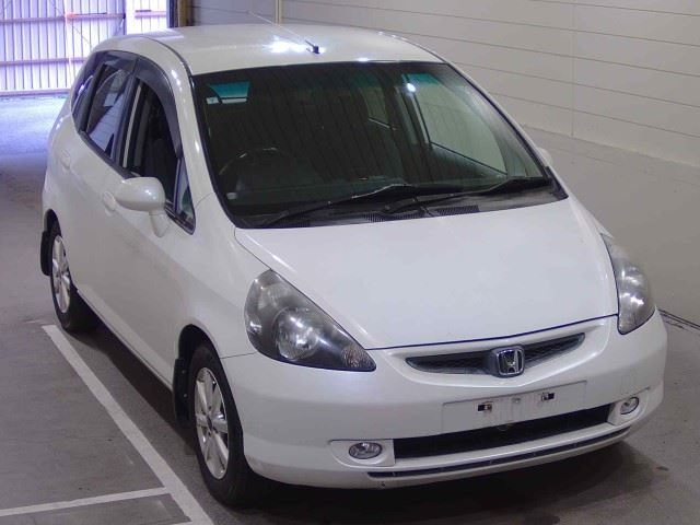 HONDA FIT — фото