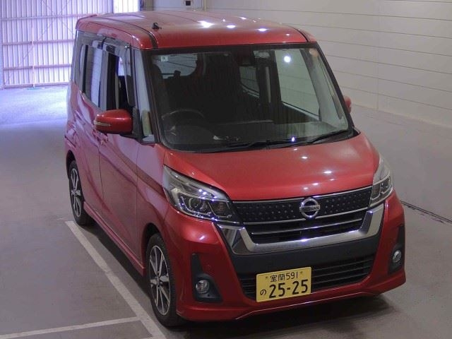 NISSAN DAYZ ROOX