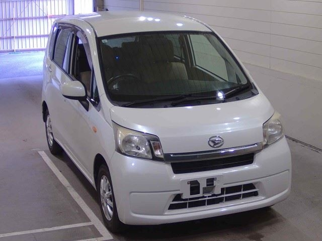 DAIHATSU MOVE — фото