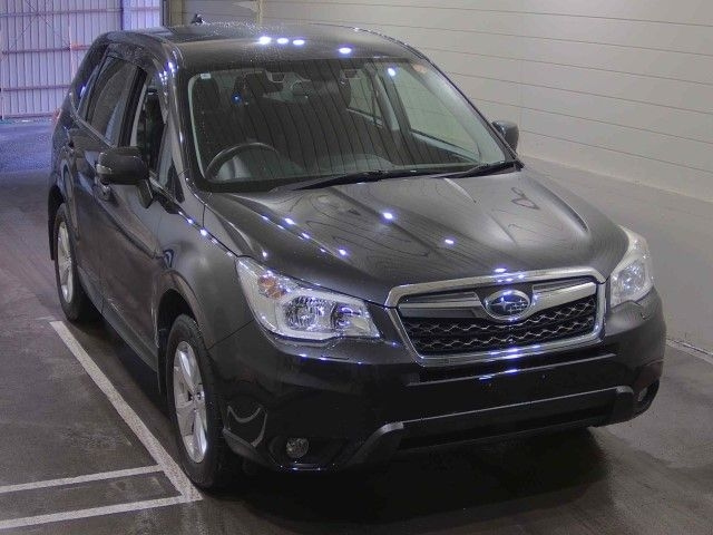 SUBARU FORESTER — фото