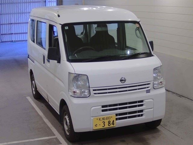 NISSAN CLIPPER — фото