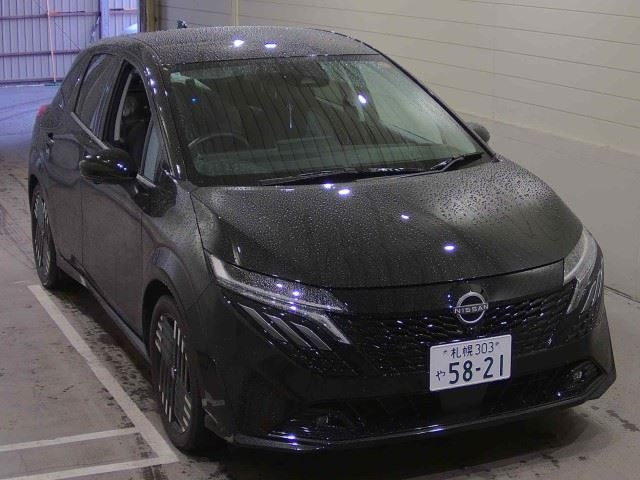 NISSAN AURA — фото