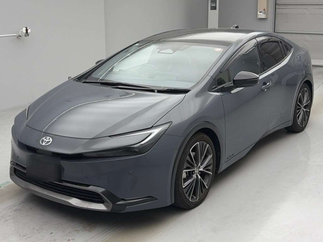TOYOTA PRIUS — фото