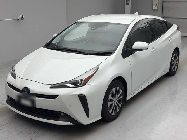TOYOTA PRIUS — фото