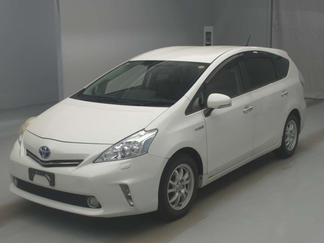 TOYOTA PRIUS — фото