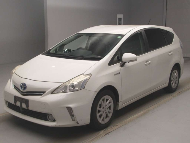 TOYOTA PRIUS — фото
