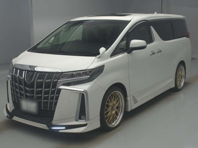 TOYOTA ALPHARD — фото