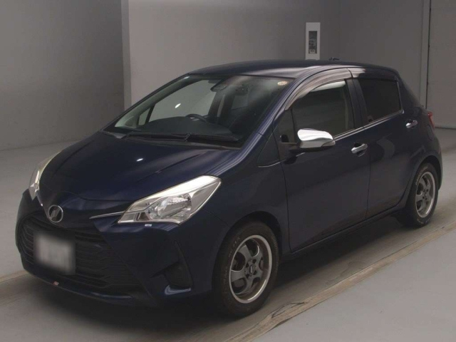 TOYOTA VITZ — фото