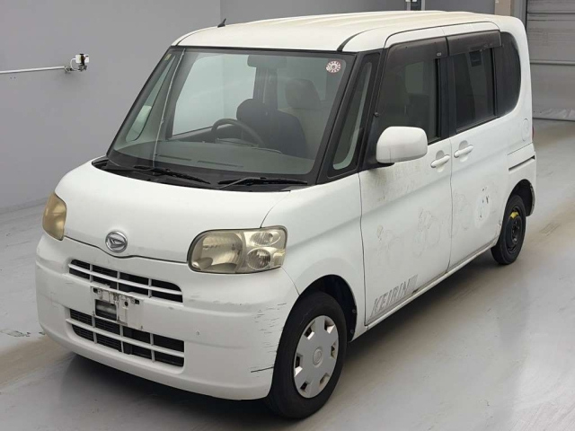 DAIHATSU TANTO — фото