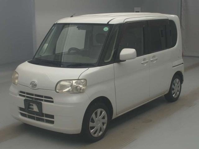 DAIHATSU TANTO — фото