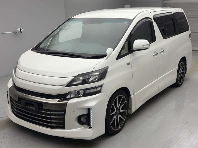 TOYOTA VELLFIRE — фото
