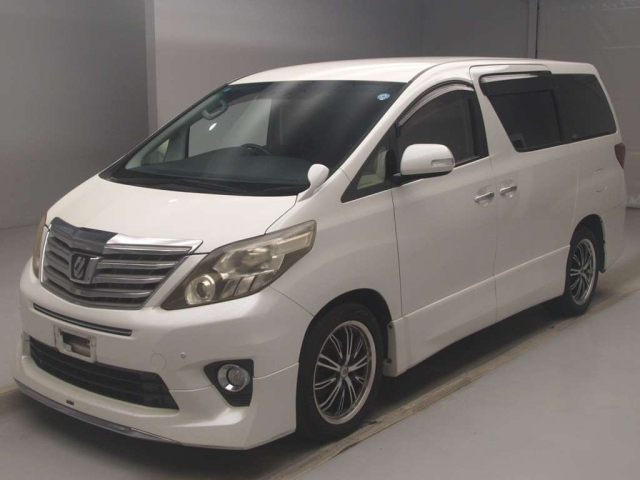 TOYOTA ALPHARD — фото