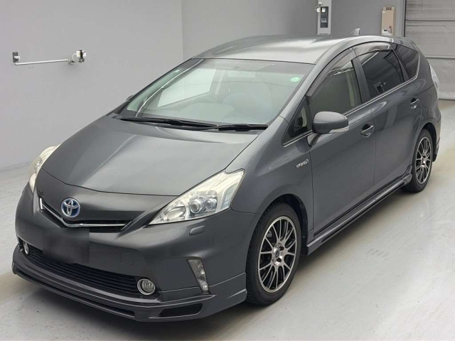 TOYOTA PRIUS — фото