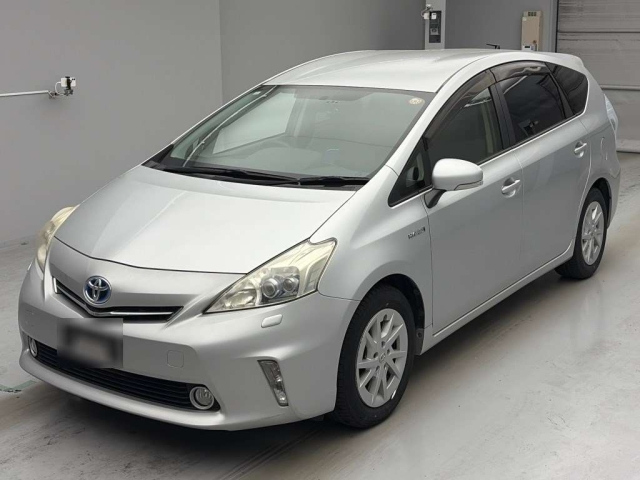 TOYOTA PRIUS — фото