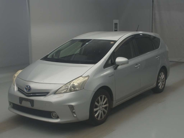 TOYOTA PRIUS — фото