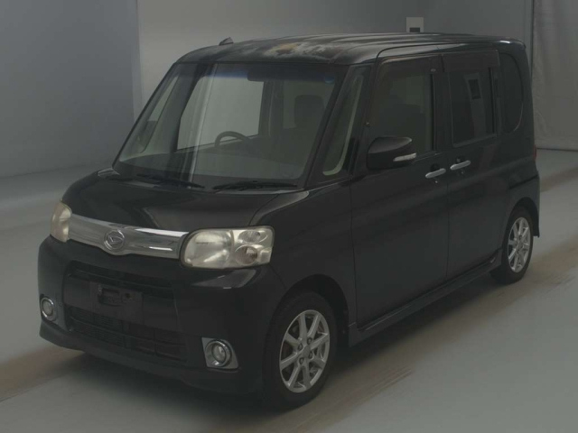 DAIHATSU TANTO — фото