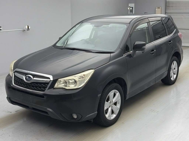 SUBARU FORESTER — фото