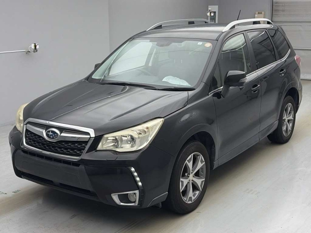 SUBARU FORESTER — фото
