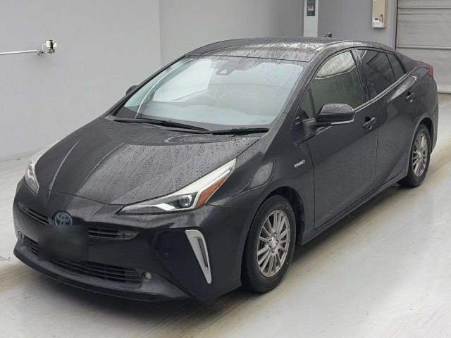 TOYOTA PRIUS — фото