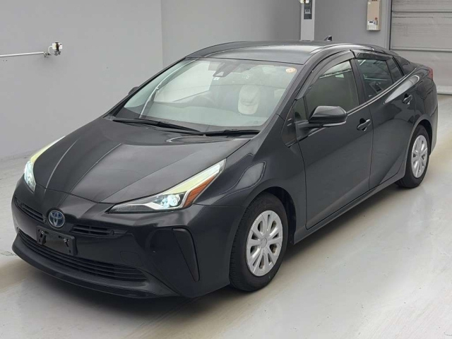 TOYOTA PRIUS — фото