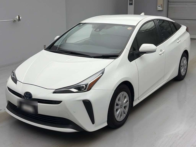 TOYOTA PRIUS — фото