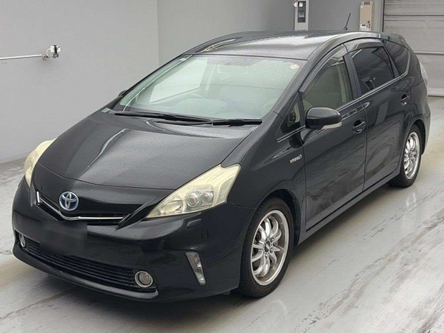 TOYOTA PRIUS — фото