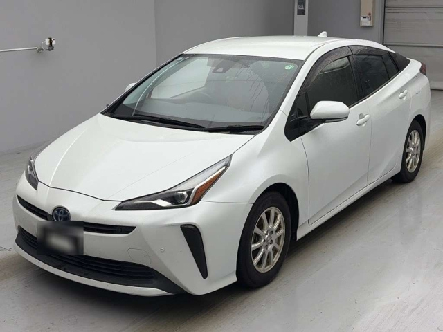 TOYOTA PRIUS — фото