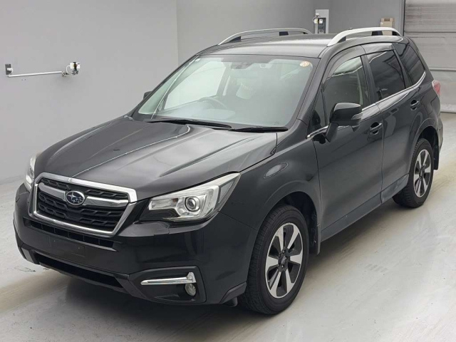 SUBARU FORESTER — фото