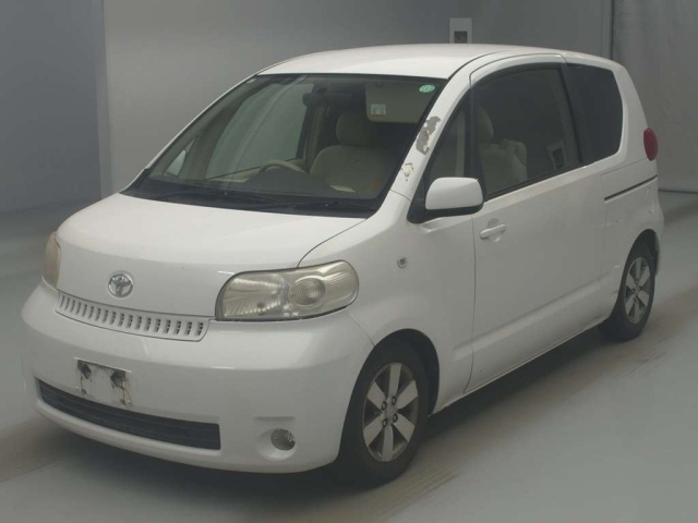 TOYOTA PORTE — фото