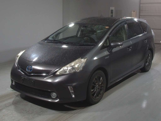 TOYOTA PRIUS — фото