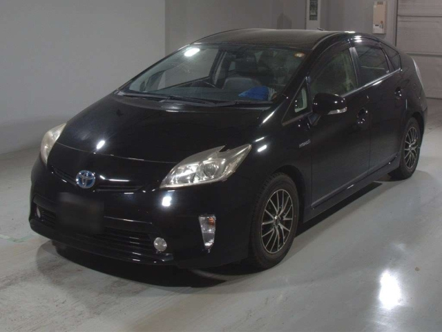 TOYOTA PRIUS — фото