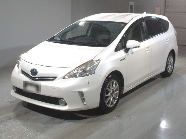 TOYOTA PRIUS — фото