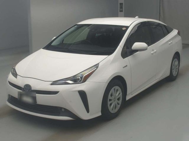 TOYOTA PRIUS — фото