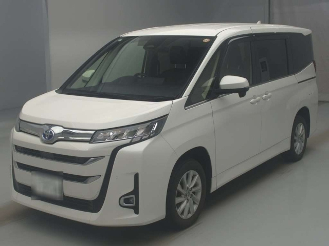 TOYOTA NOAH — фото