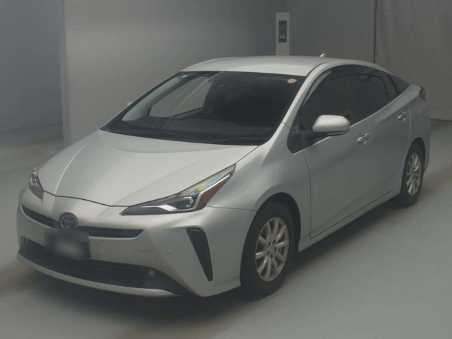 TOYOTA PRIUS — фото
