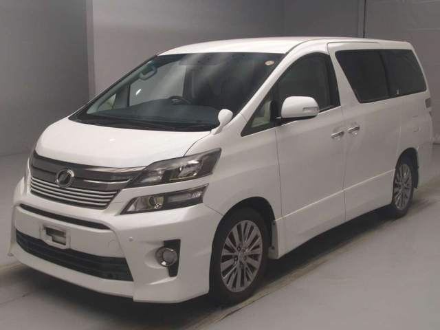 TOYOTA VELLFIRE — фото