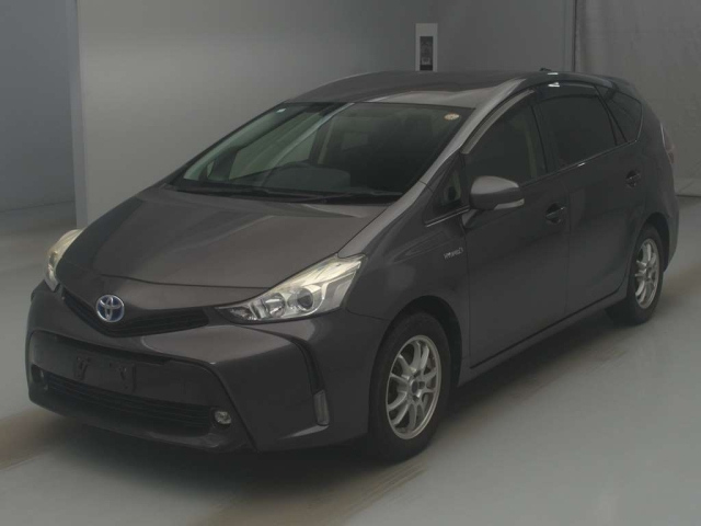 TOYOTA PRIUS — фото