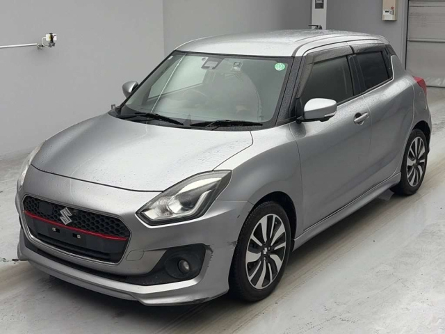SUZUKI SWIFT — фото