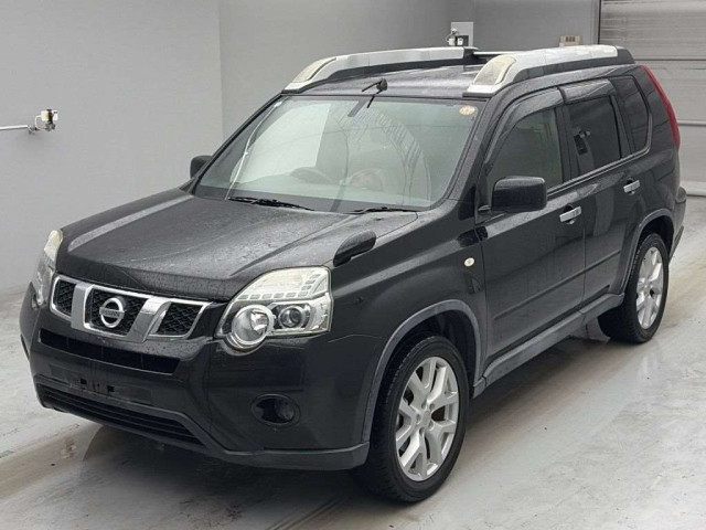 NISSAN X TRAIL — фото