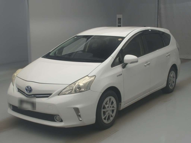 TOYOTA PRIUS — фото