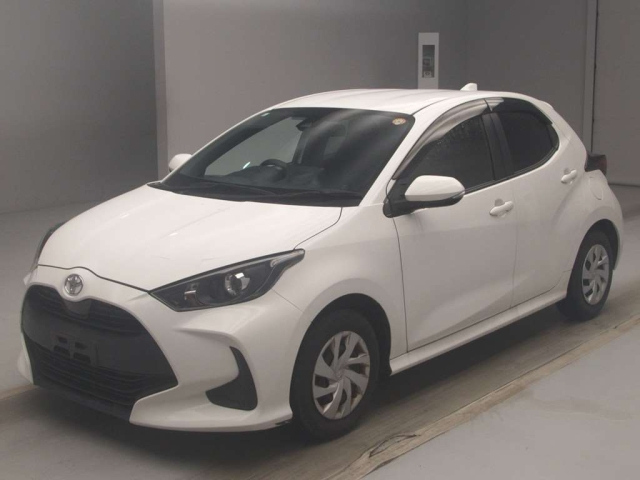 TOYOTA YARIS — фото