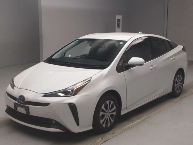 TOYOTA PRIUS — фото