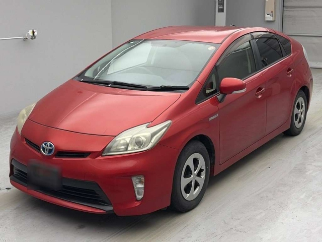 TOYOTA PRIUS — фото